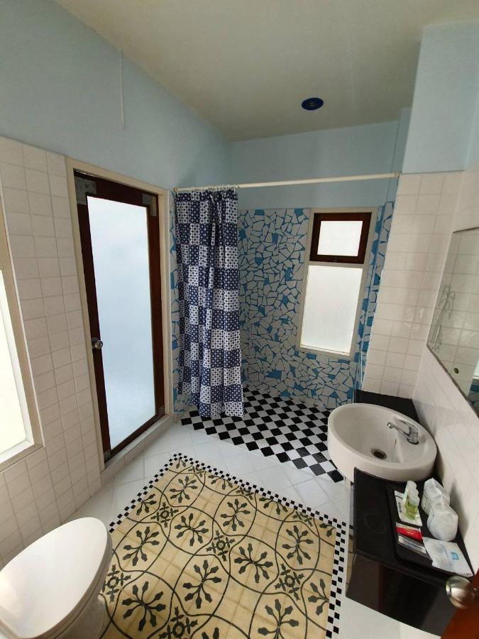 Baanmontra Beach Resort - Bankrut Екстериор снимка