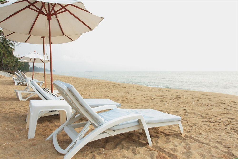 Baanmontra Beach Resort - Bankrut Екстериор снимка