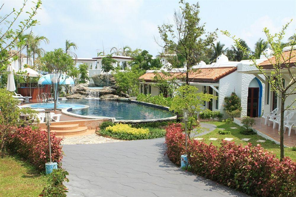 Baanmontra Beach Resort - Bankrut Екстериор снимка