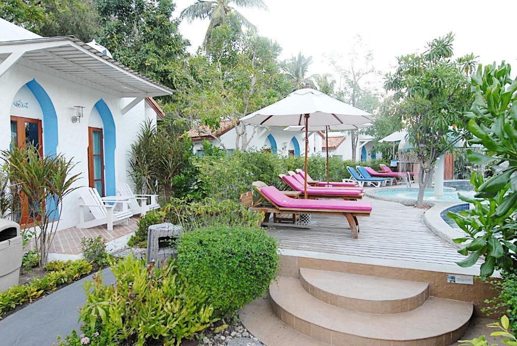 Baanmontra Beach Resort - Bankrut Екстериор снимка