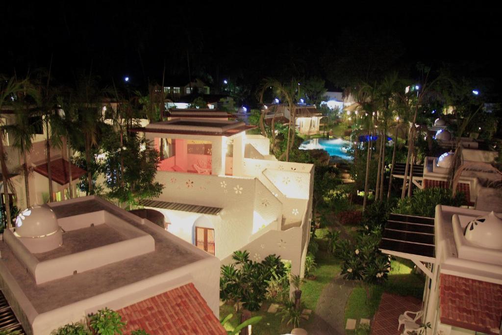 Baanmontra Beach Resort - Bankrut Екстериор снимка