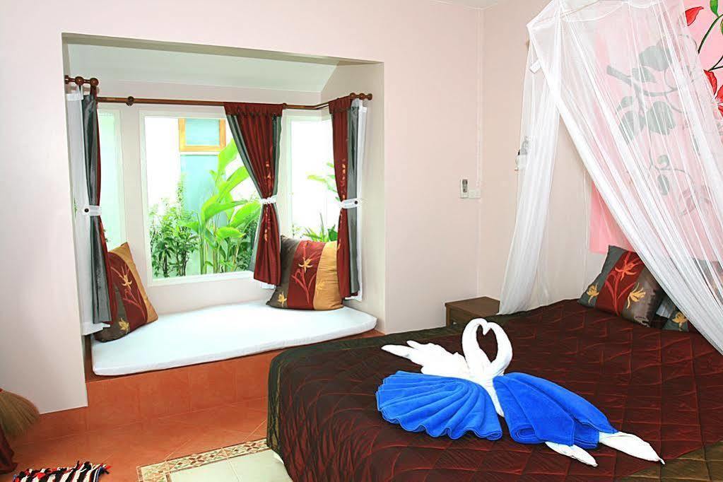 Baanmontra Beach Resort - Bankrut Екстериор снимка